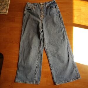 Levi’s Mile High Cropped Wide Leg Jeans — Size 28